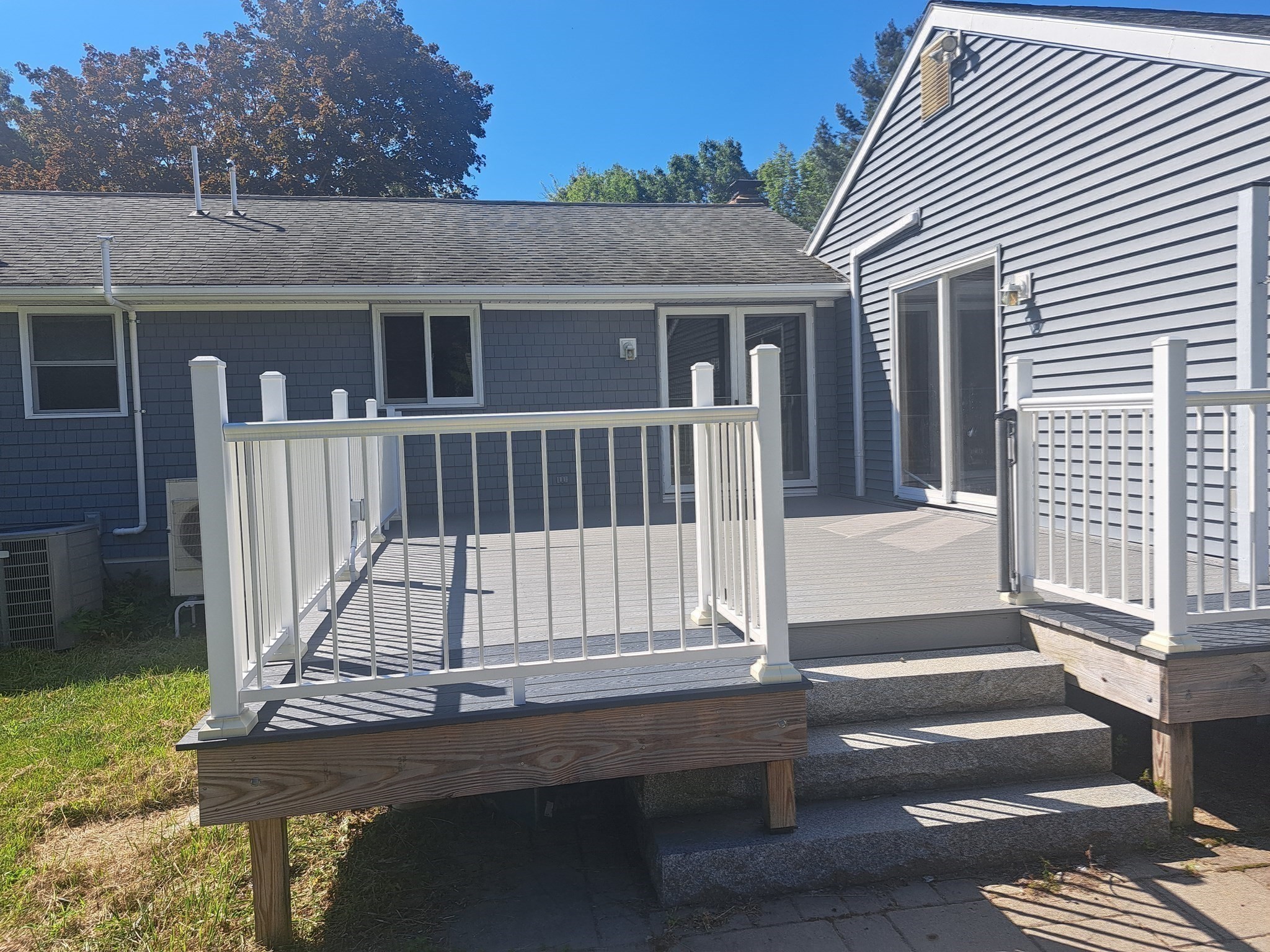 442 Rawson Street Property Photo 7