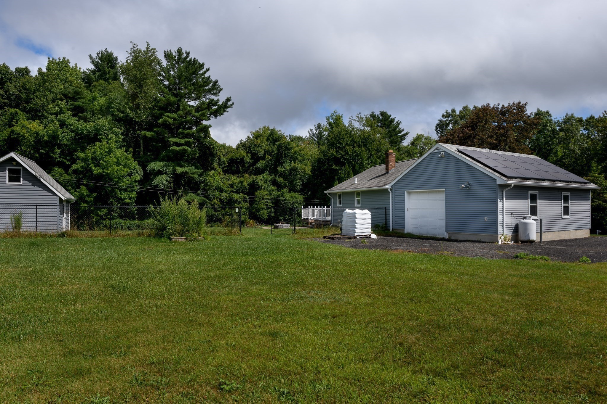 442 Rawson Street Property Photo 11