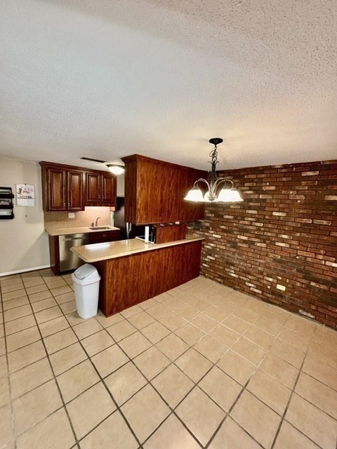 6 Meadowbrook Ln # 4 Property Photo 7