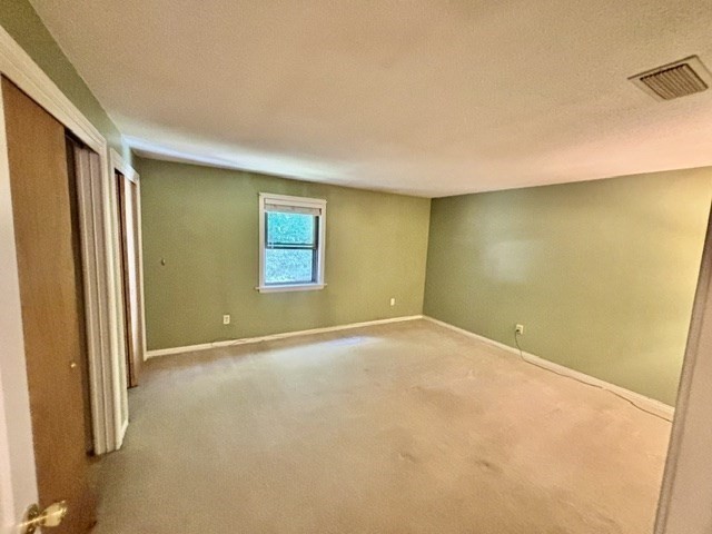6 Meadowbrook Ln # 4 Property Photo 11