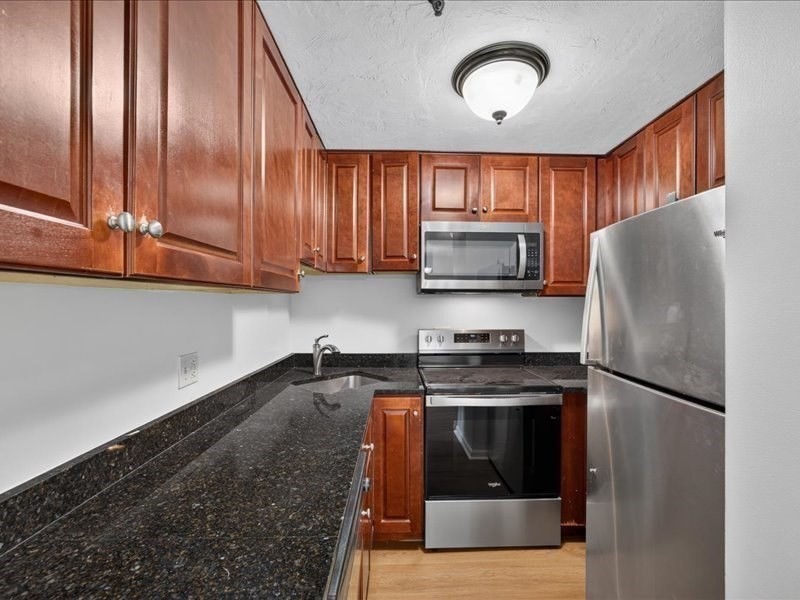 230 Willard # 701 Property Photo 5