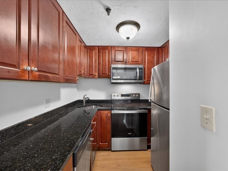 230 Willard # 701 Property Photo 6