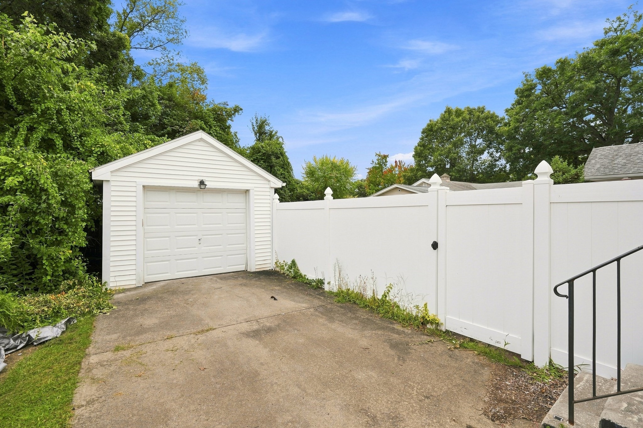 41 Ludger Ave Property Photo 3
