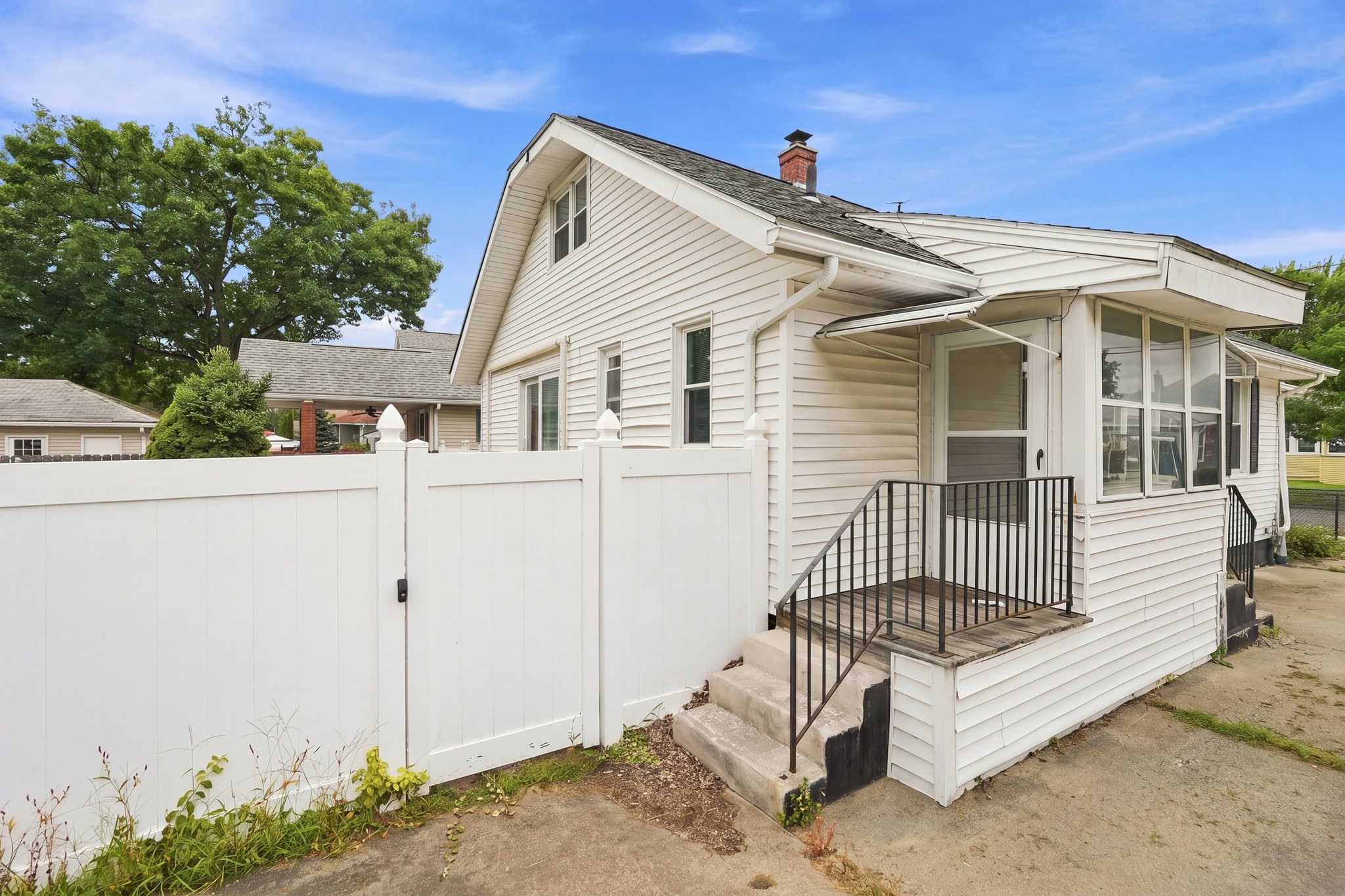 41 Ludger Ave Property Photo 4