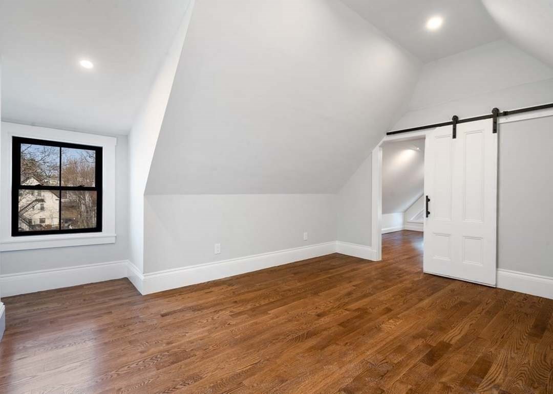 31 Monadnock St # 1 Property Photo 10