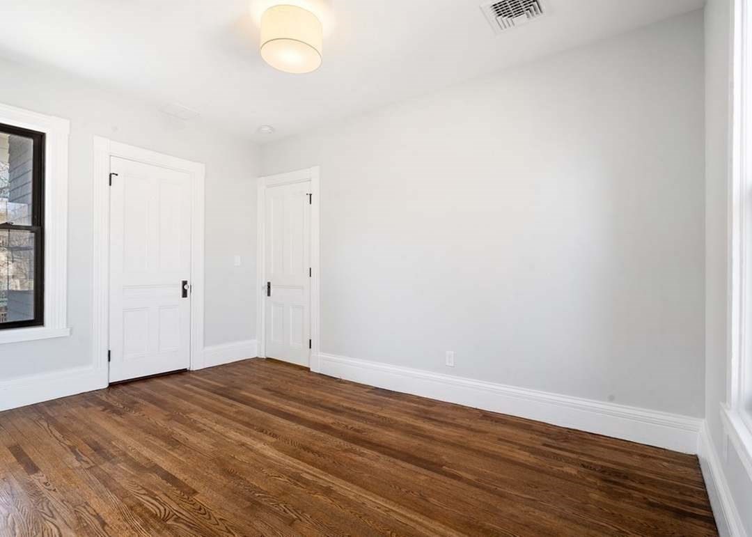 31 Monadnock St # 1 Property Photo 11