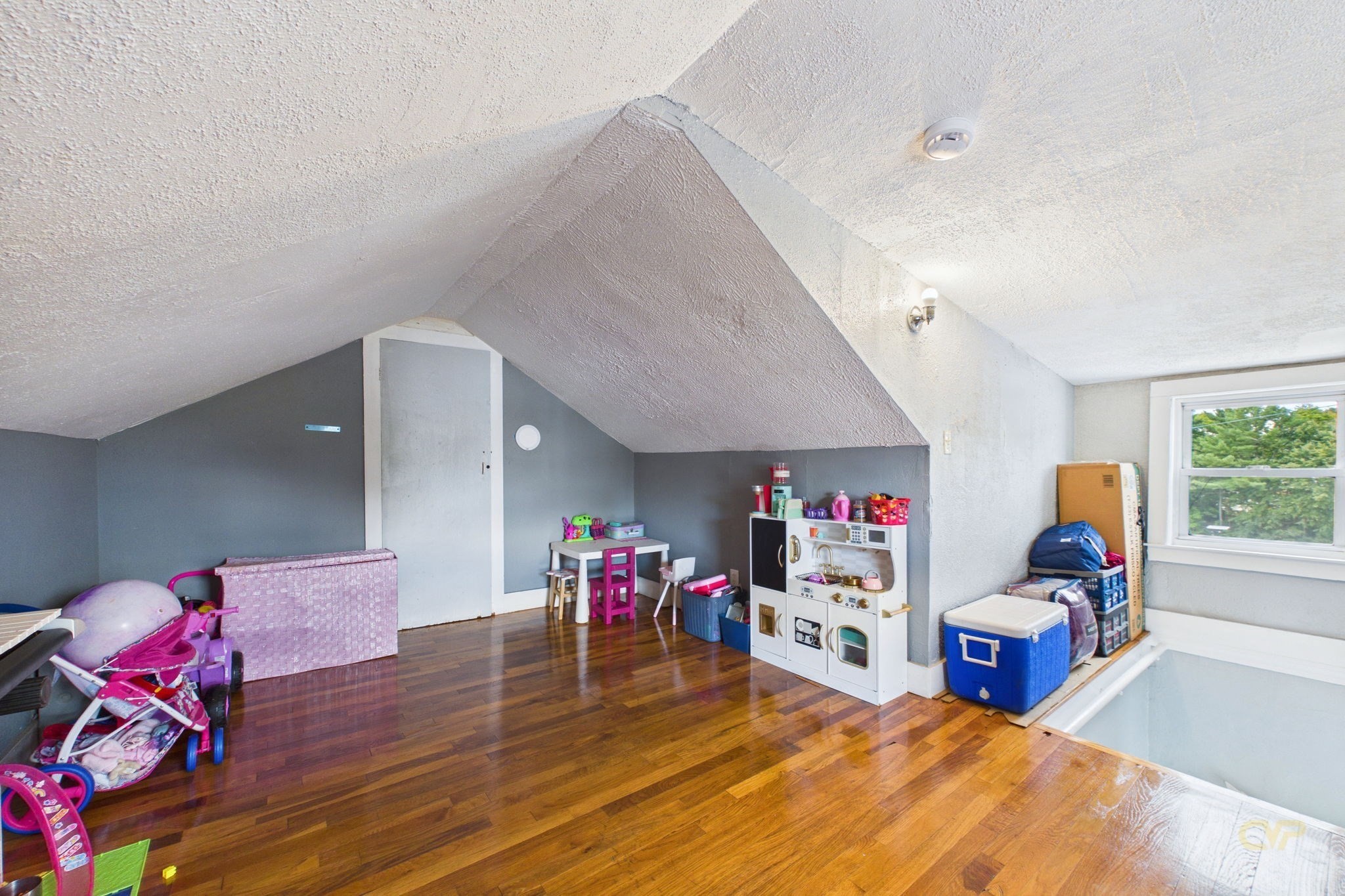 495 Cedar Grove St Property Photo 9