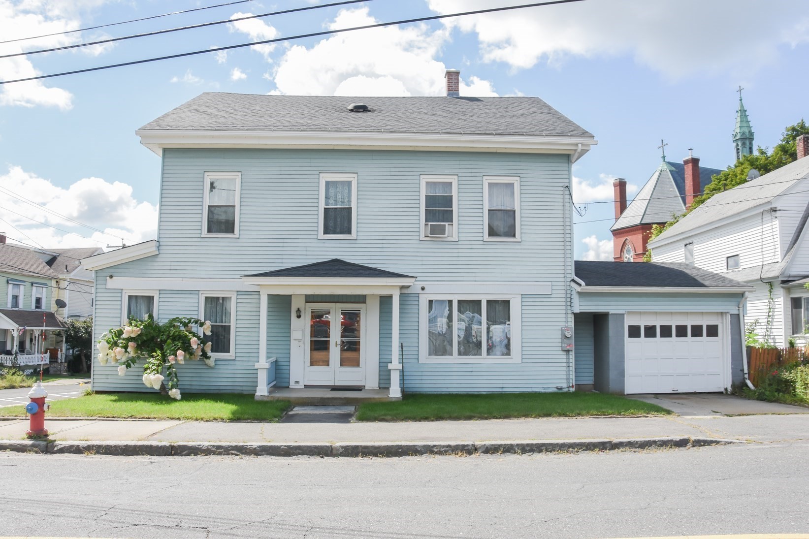 38 Pleasant St Property Photo 2