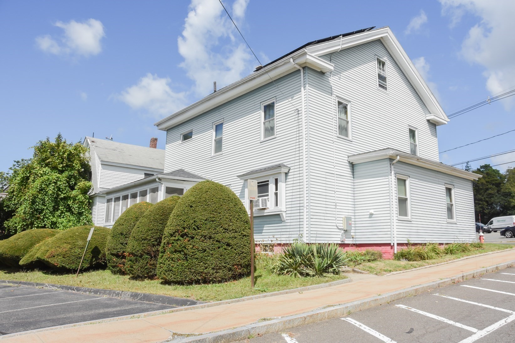 38 Pleasant St Property Photo 6