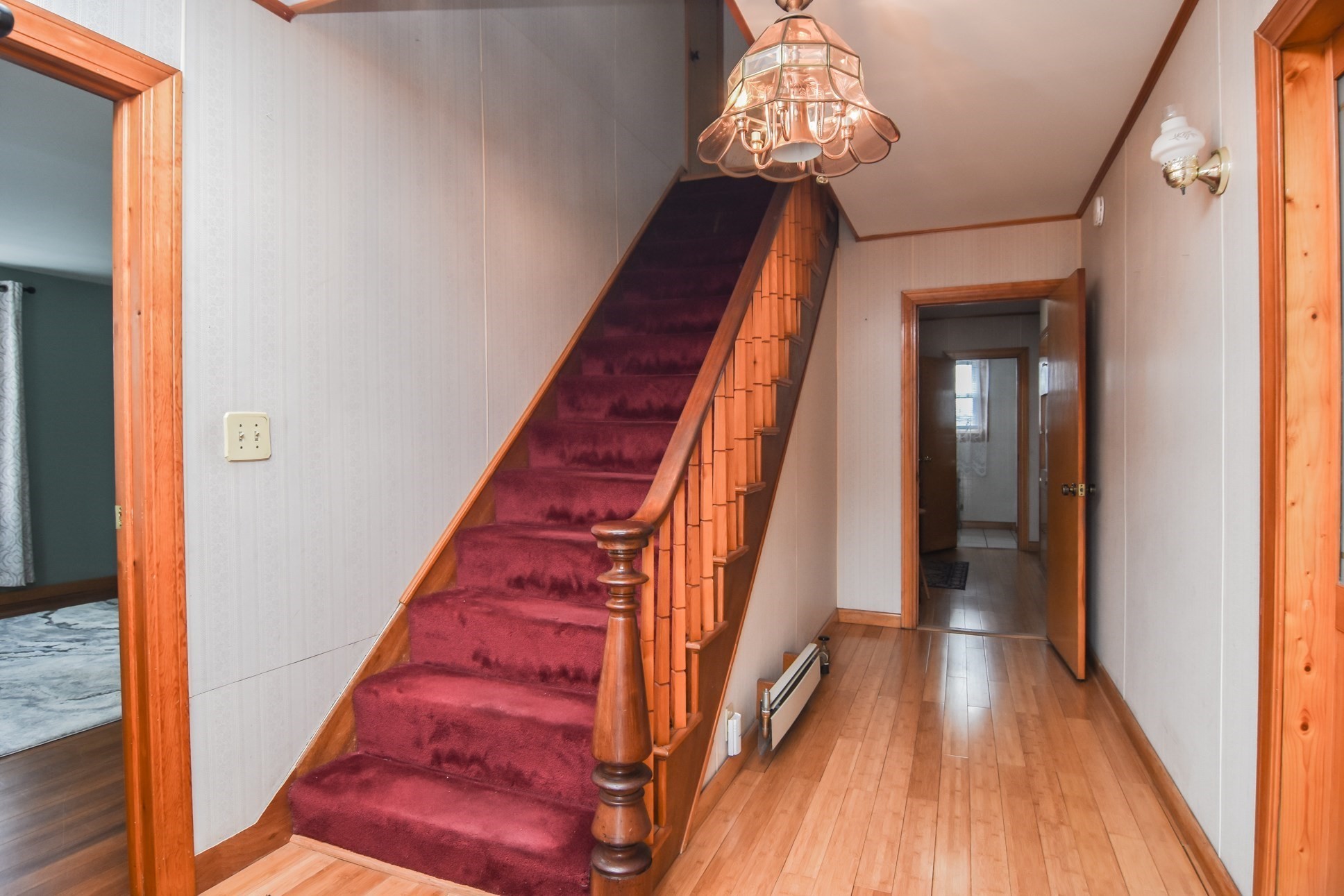 38 Pleasant St Property Photo 12