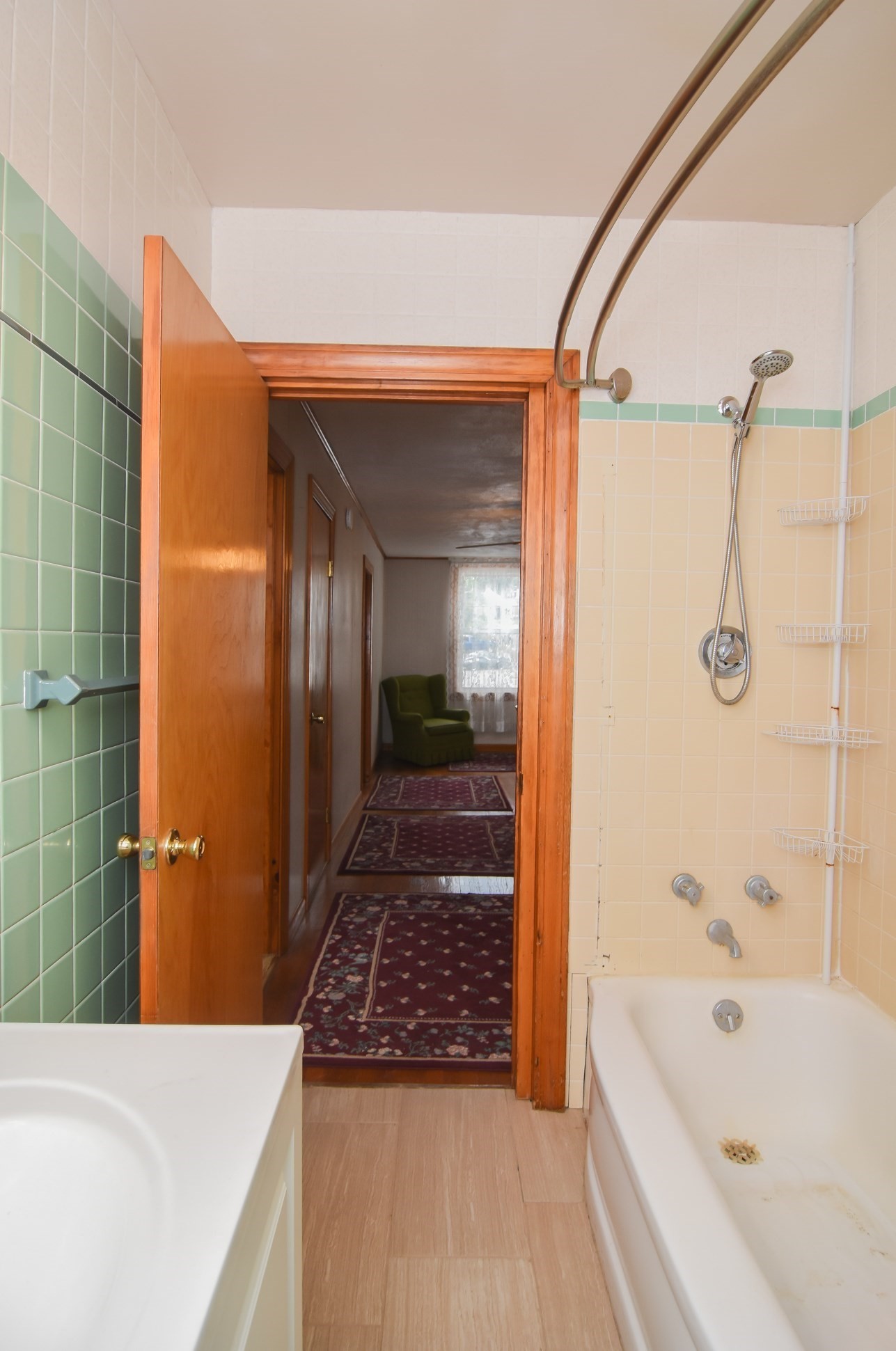38 Pleasant St Property Photo 31