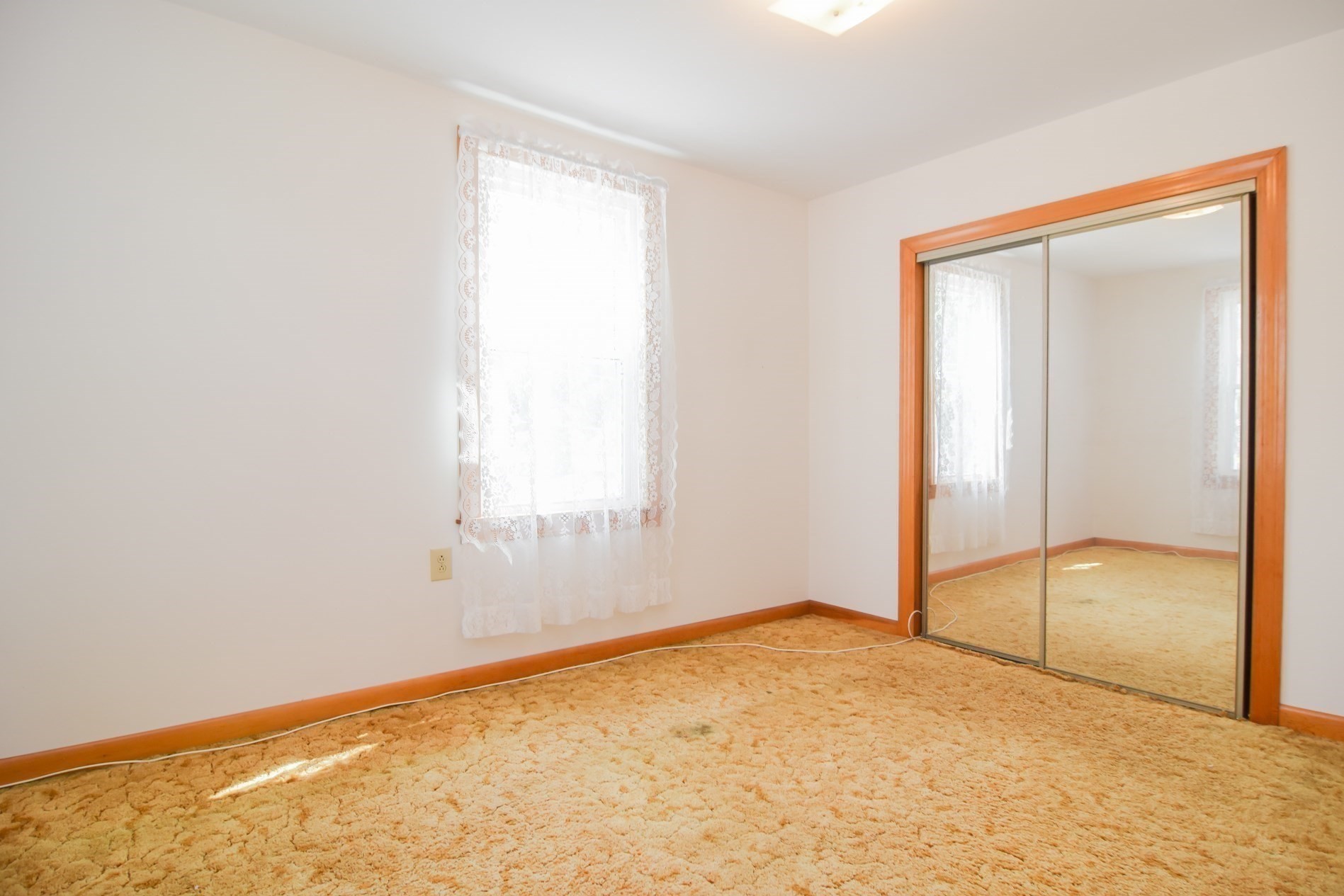 38 Pleasant St Property Photo 34