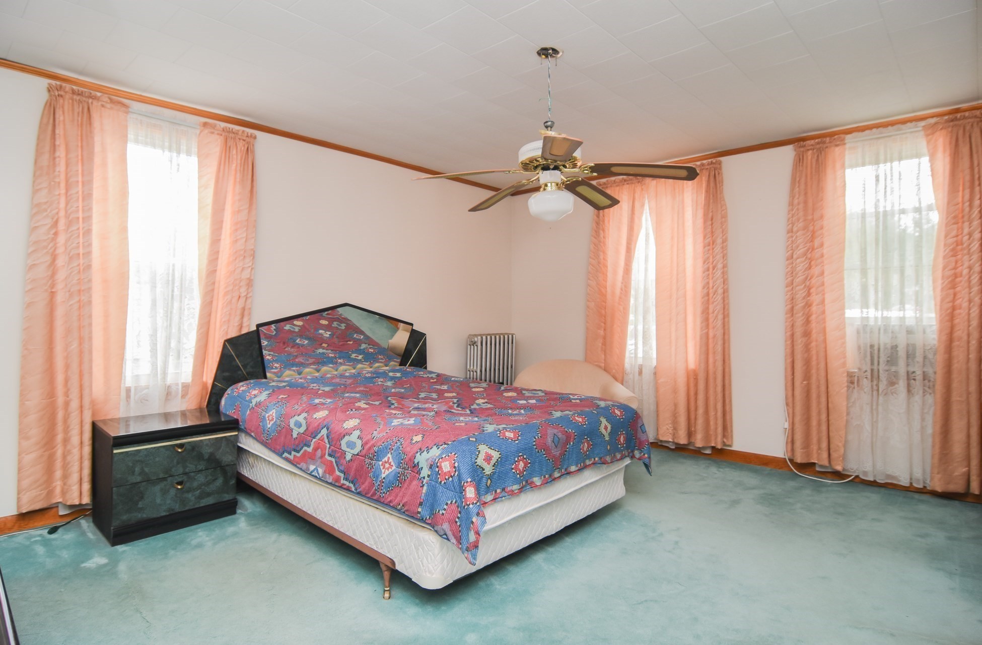 38 Pleasant St Property Photo 37