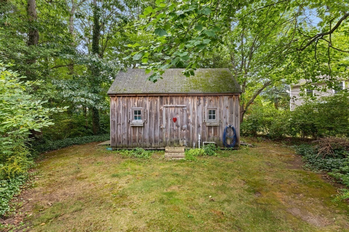 58 Harlan Cir Property Photo 34