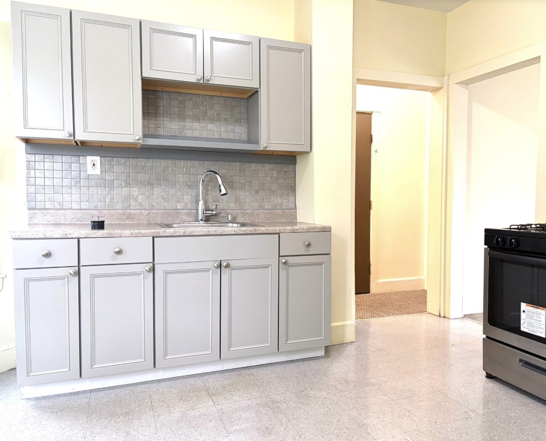 20 Blaine Street # 20 Property Photo 2