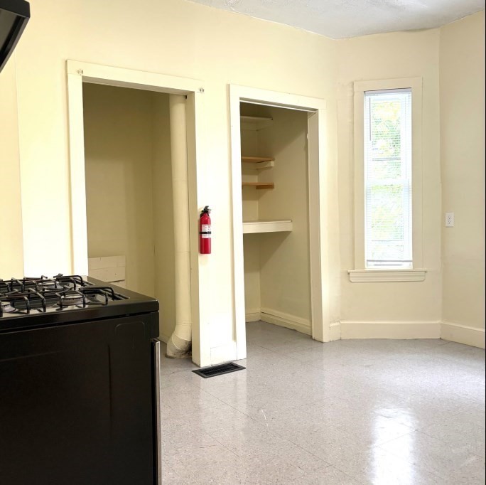 20 Blaine Street # 20 Property Photo 3