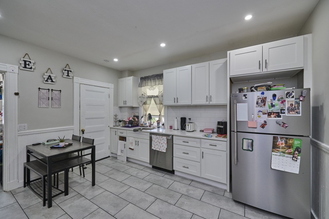 11 Wolcott Street Property Photo 3