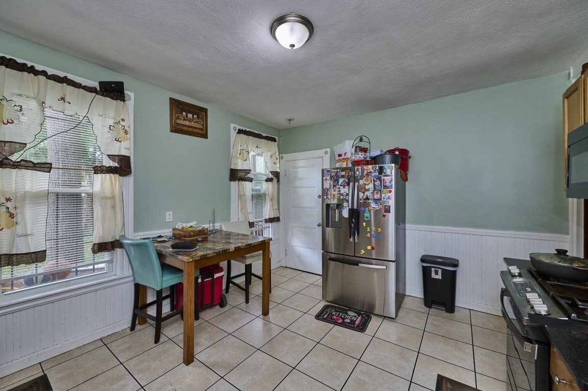 11 Wolcott Street Property Photo 4