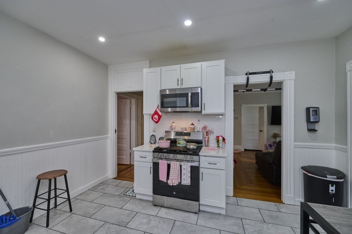 11 Wolcott Street Property Photo 5