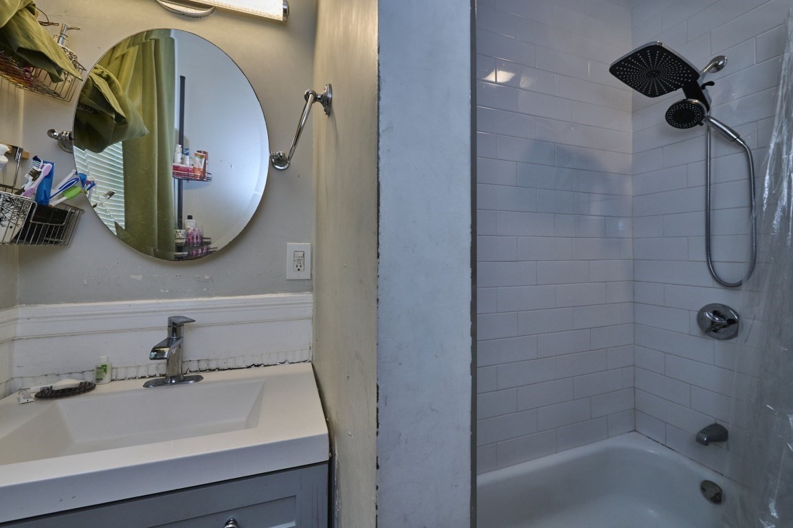 11 Wolcott Street Property Photo 29