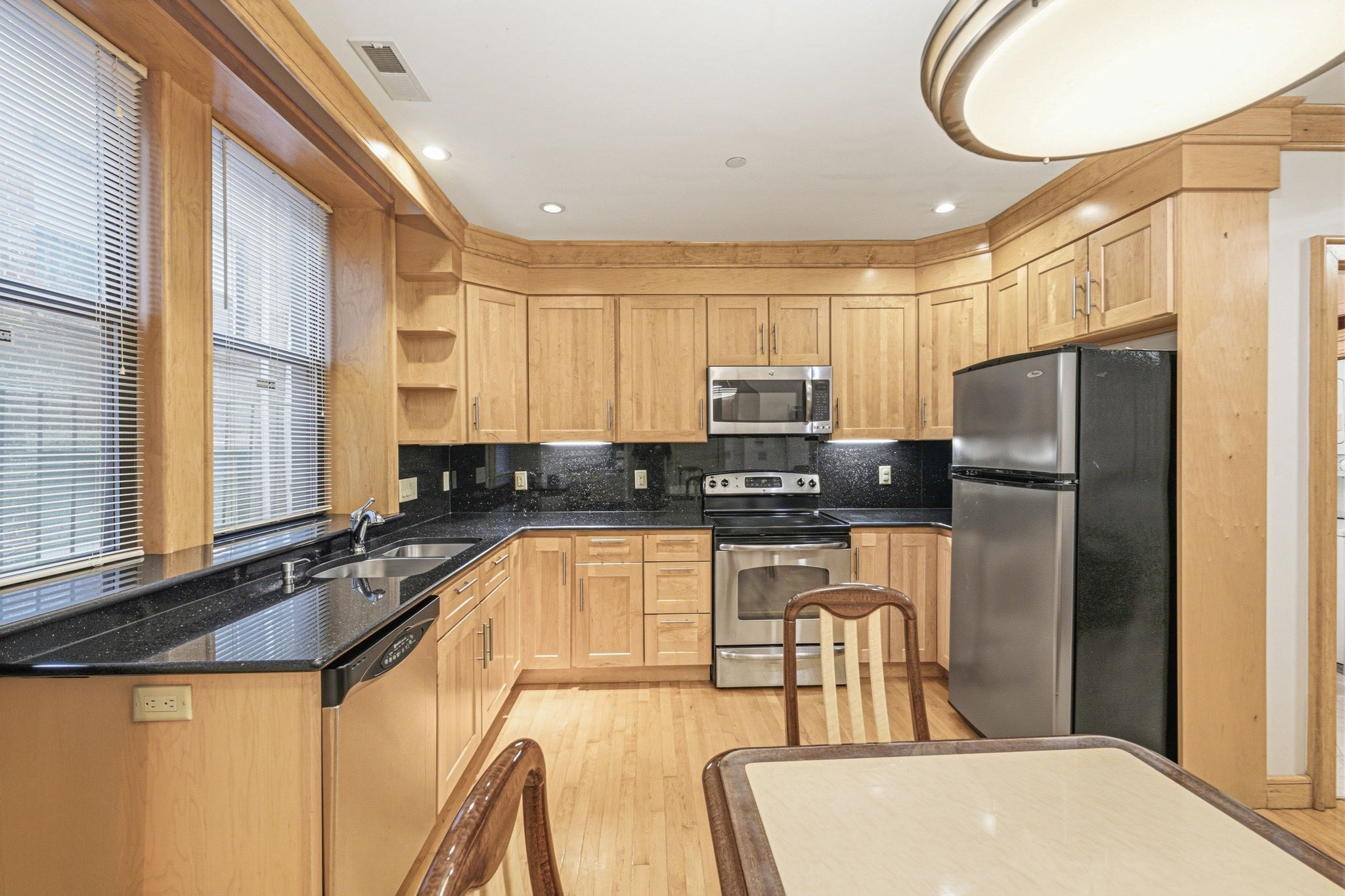34 Harrison Avenue # B Property Photo 5