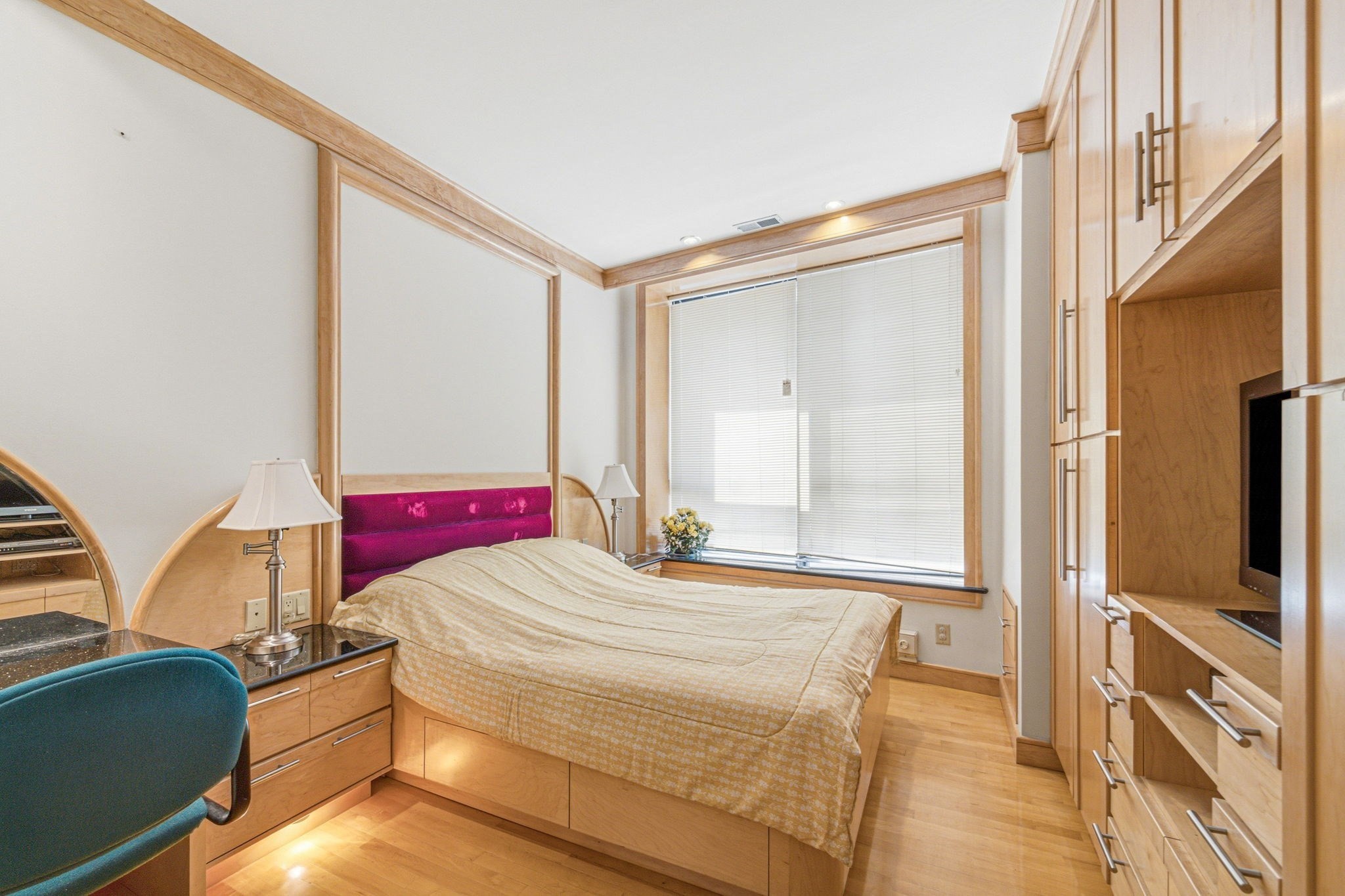 34 Harrison Avenue # B Property Photo 13