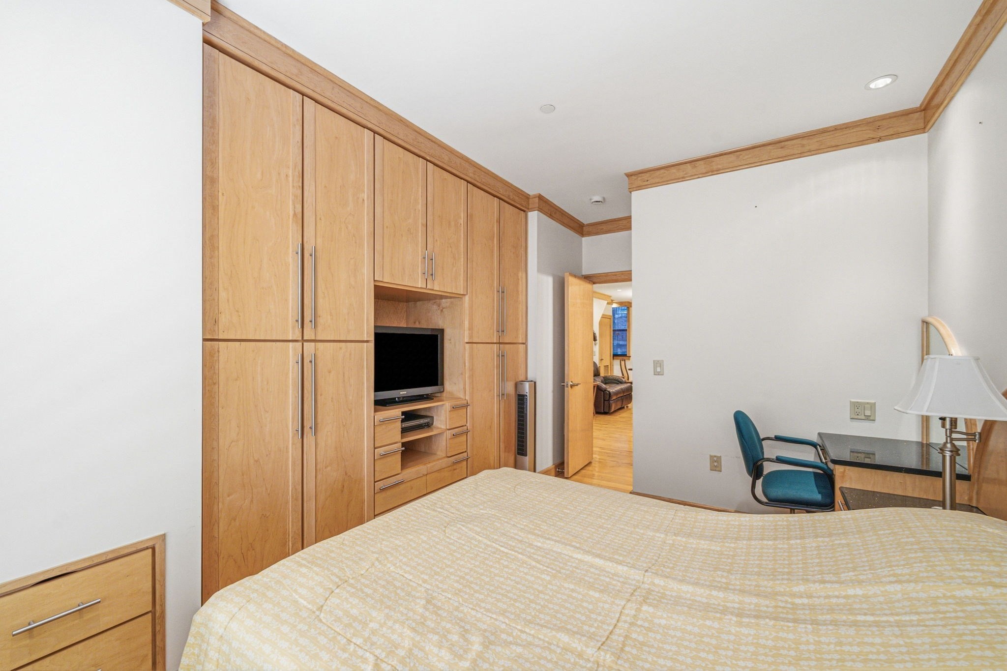 34 Harrison Avenue # B Property Photo 17