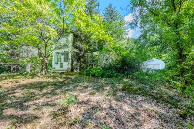 101 Willowdale Property Photo 5