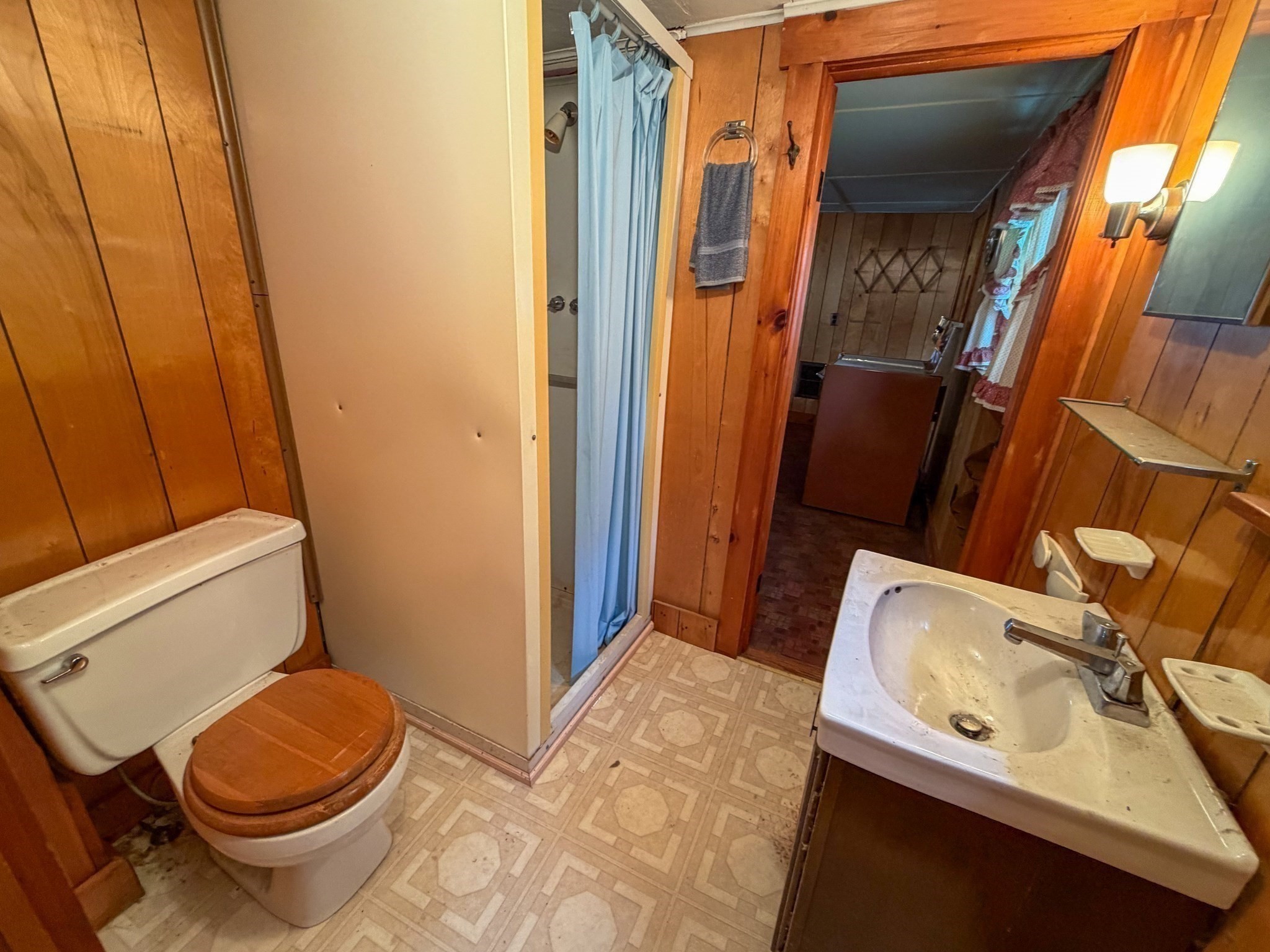 1386 Pleasant St Property Photo 14