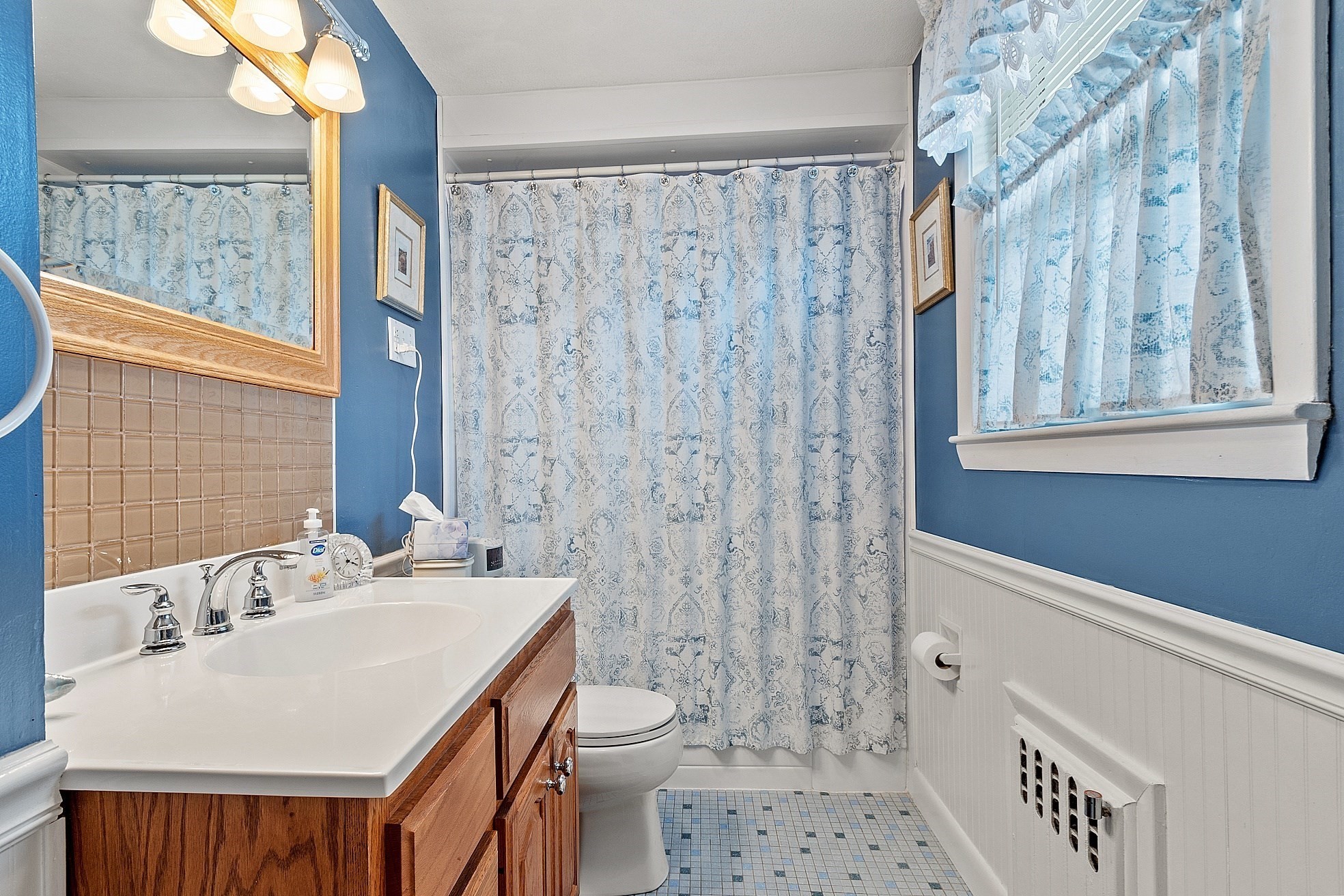 22 Lancaster Ave Property Photo 11