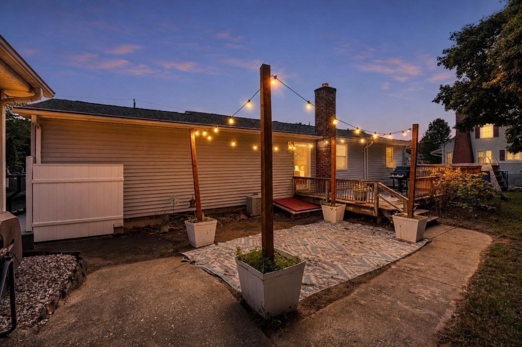 80 Quartus St Property Photo 13
