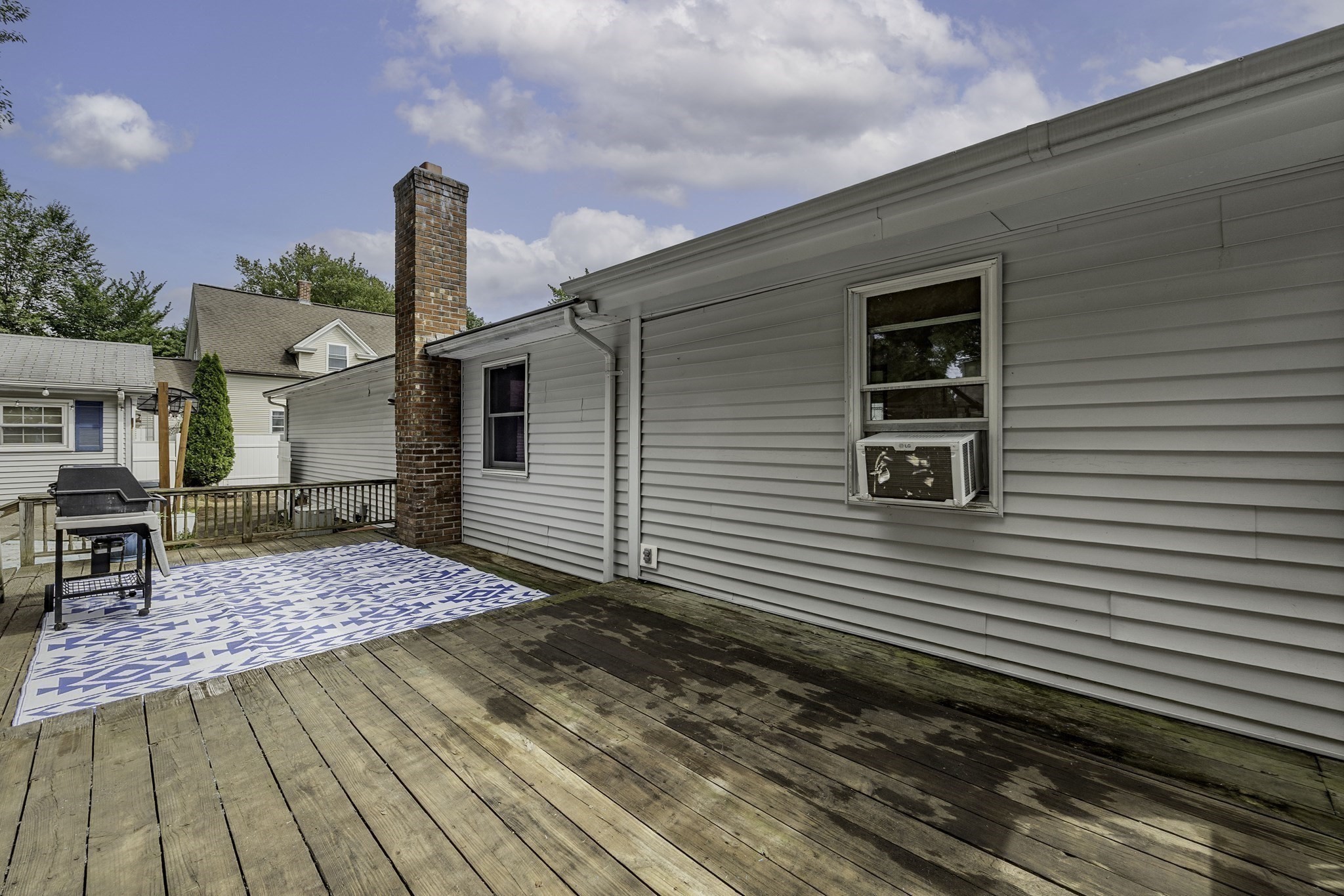 80 Quartus St Property Photo 14