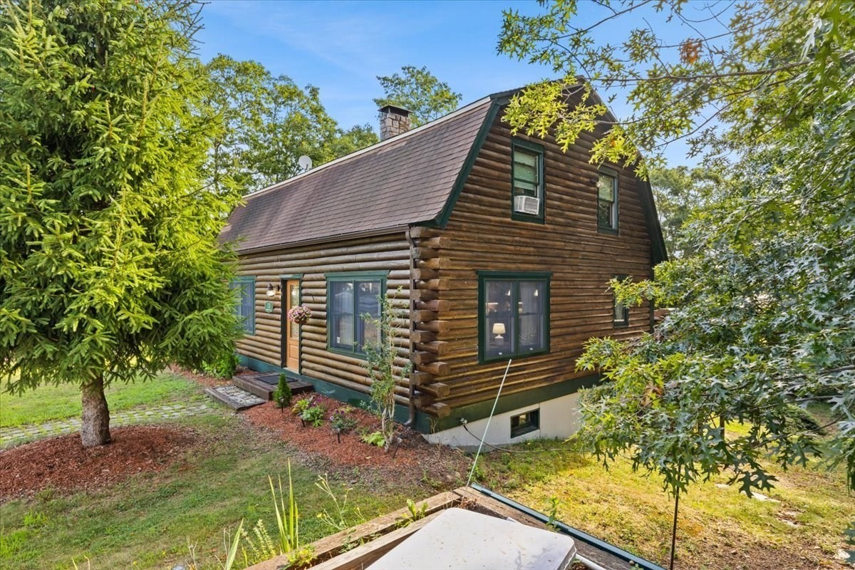 13 Skylark Ave Property Photo 1