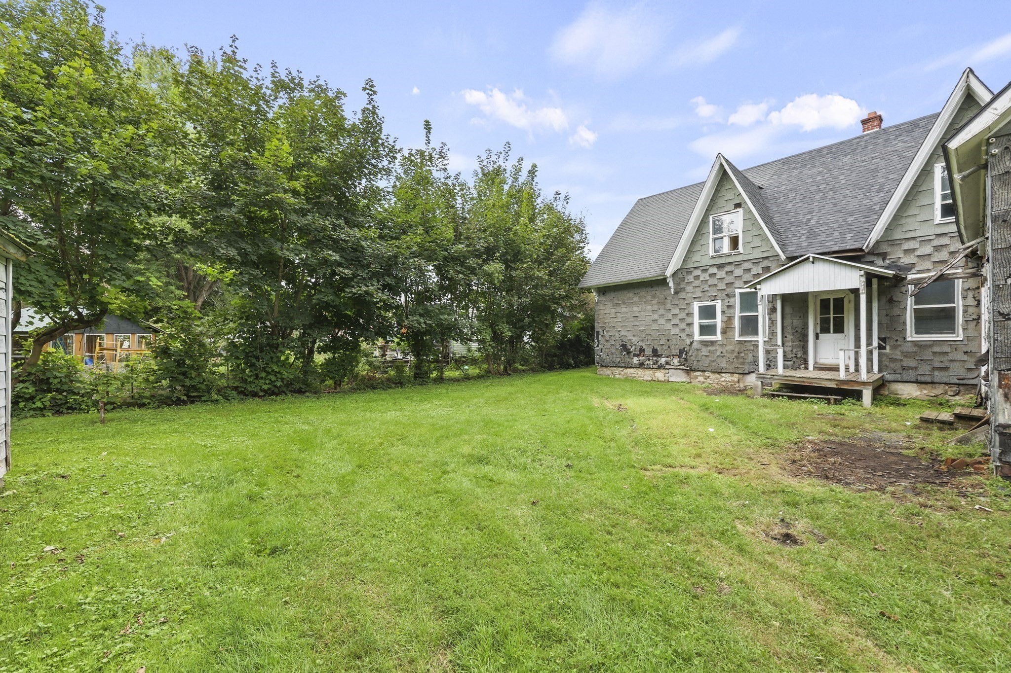 340-342 Wahconah St Property Photo 7