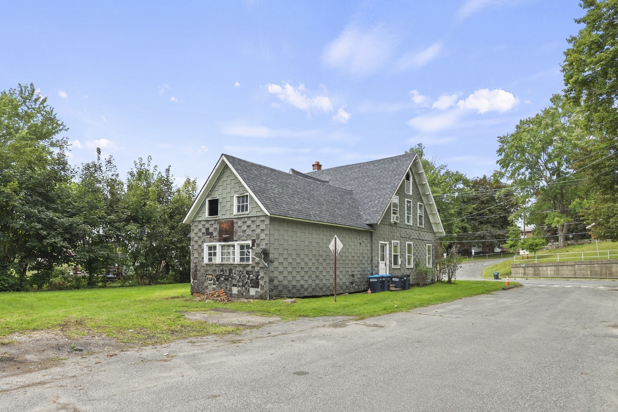 340-342 Wahconah St Property Photo 8
