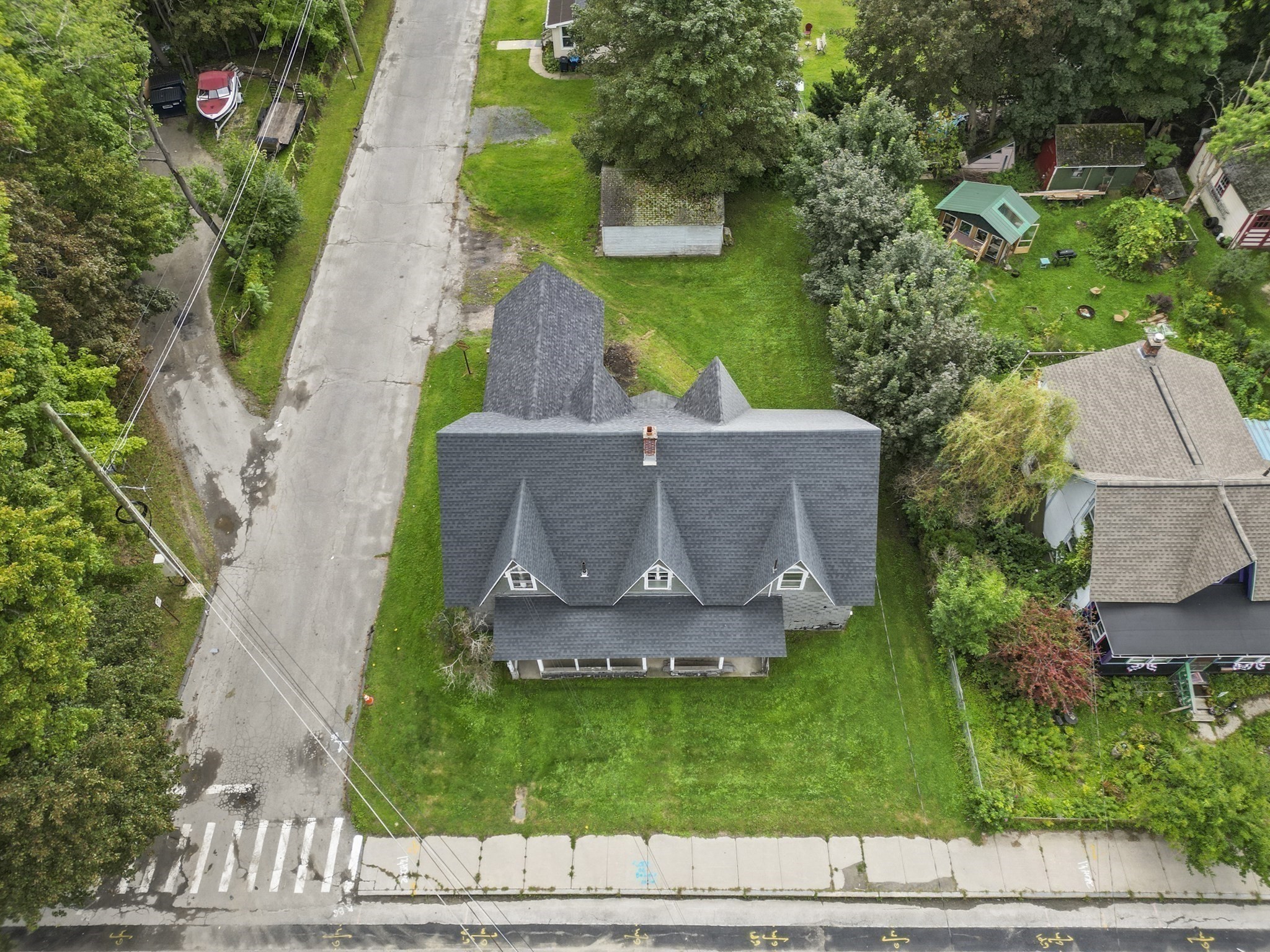 340-342 Wahconah St Property Photo 10