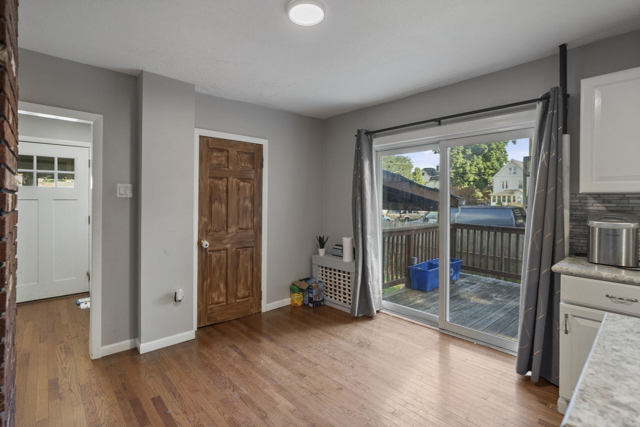 13 Cook St Property Photo 11