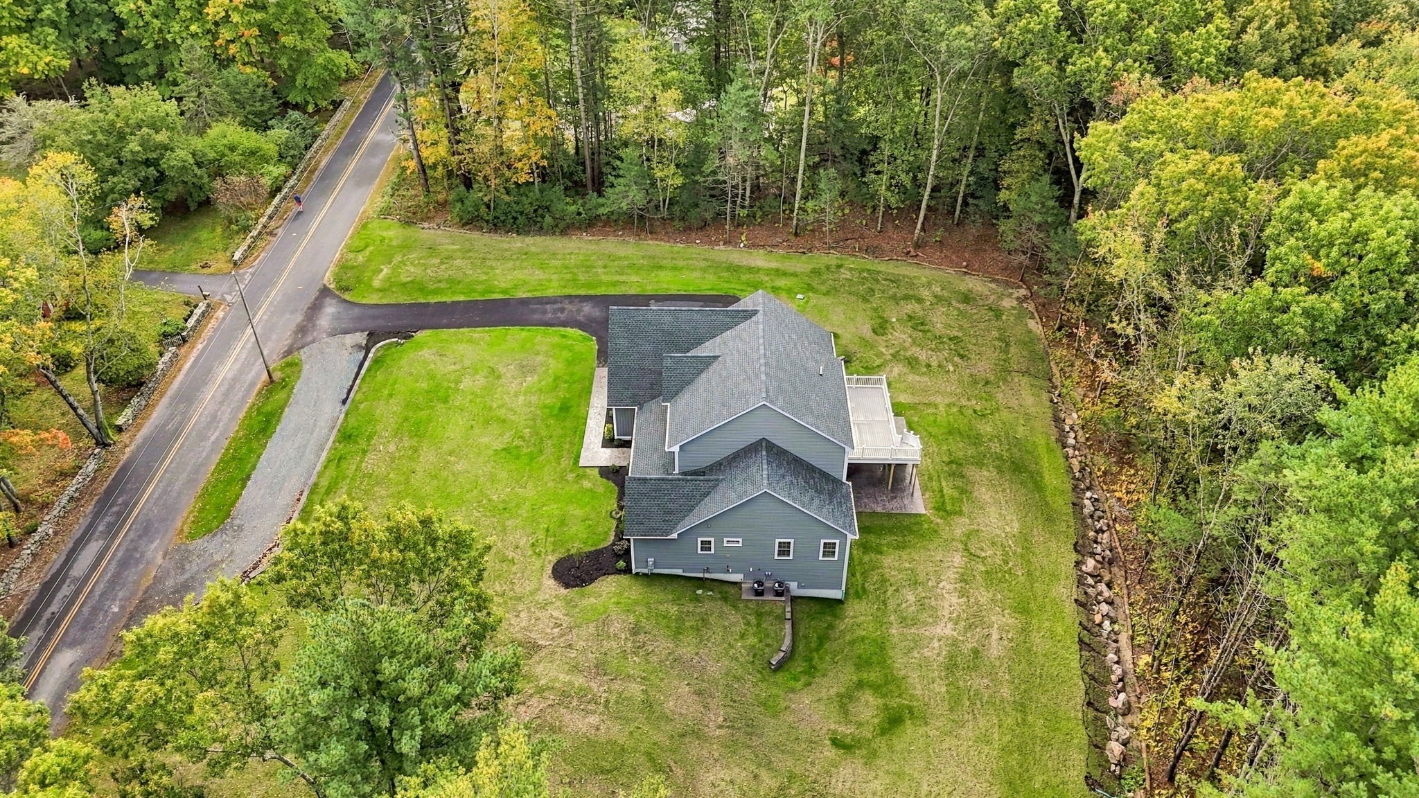 9 Southworth Street Property Photo 3