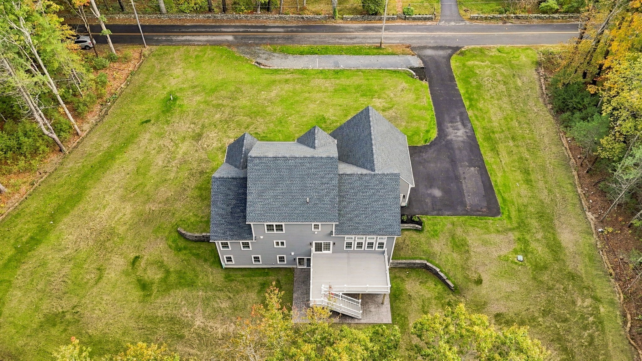 9 Southworth Street Property Photo 4