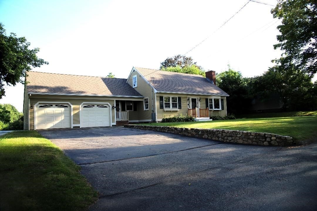 6 Edgewood Ln Property Photo 3