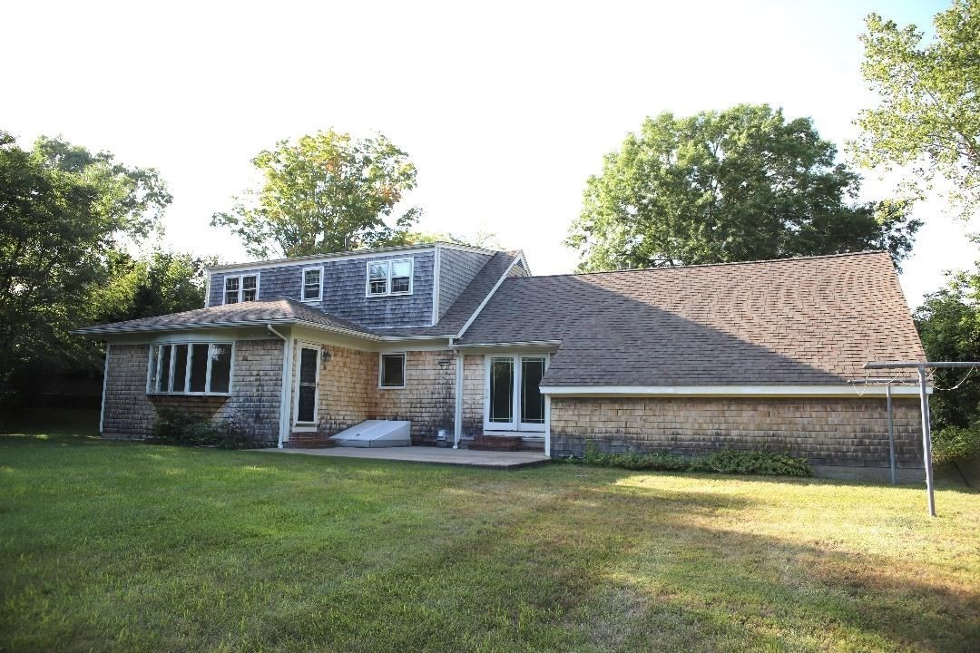 6 Edgewood Ln Property Photo 4
