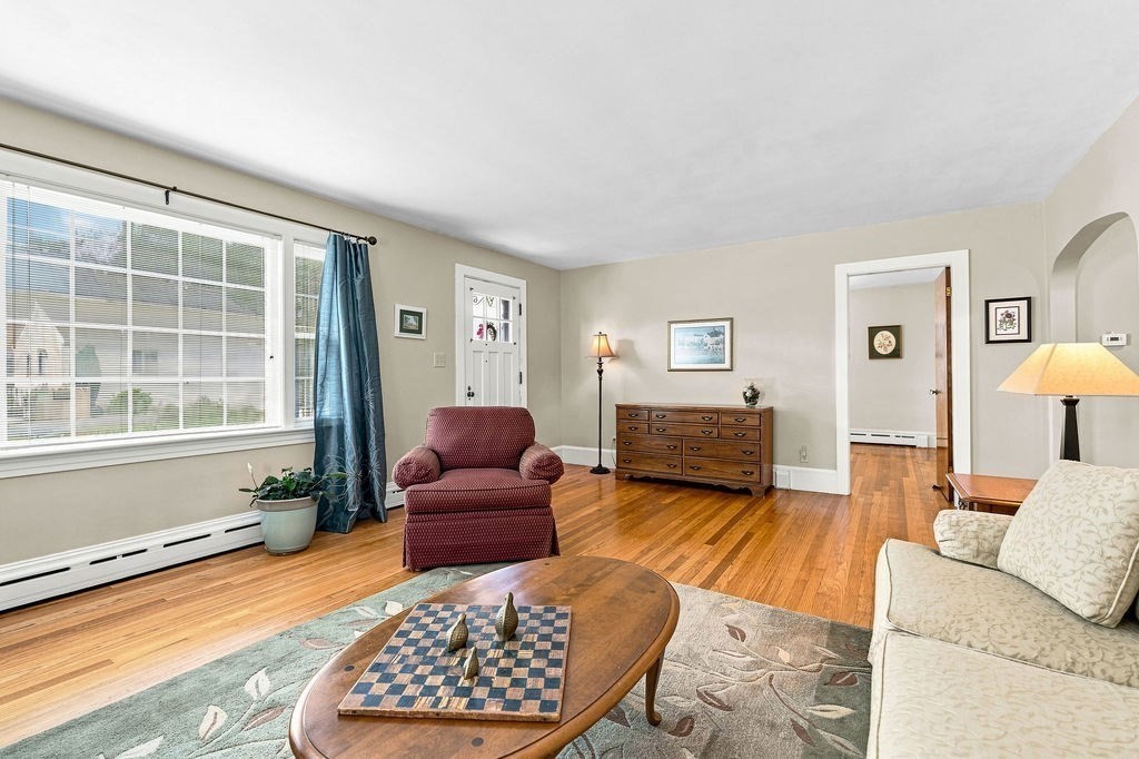 5 Brewster St Property Photo 3