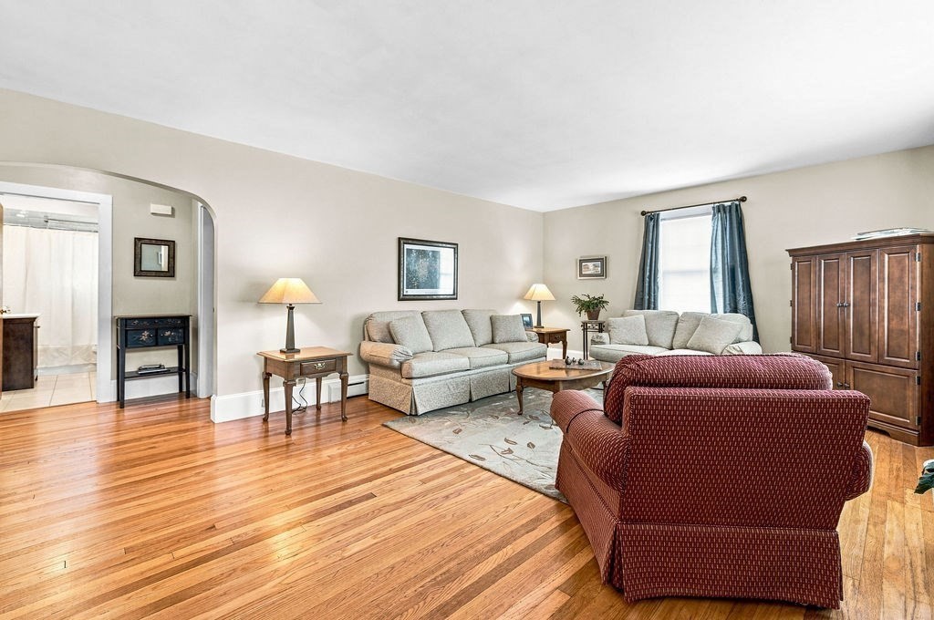 5 Brewster St Property Photo 5