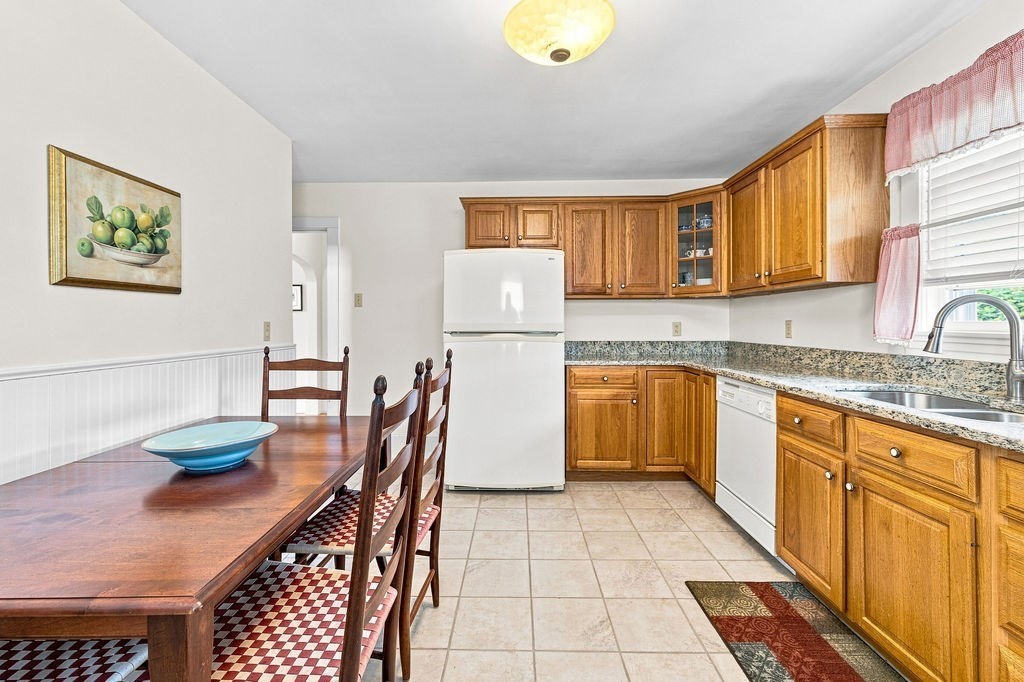 5 Brewster St Property Photo 7