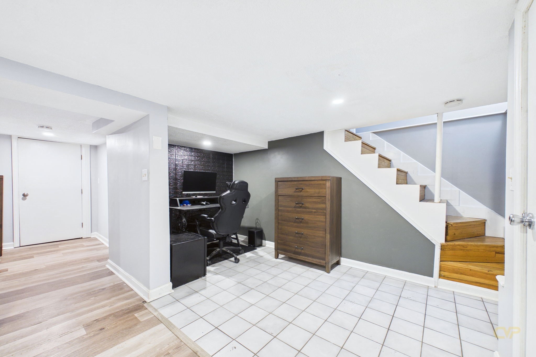 38 Little Neck Ave Property Photo 18
