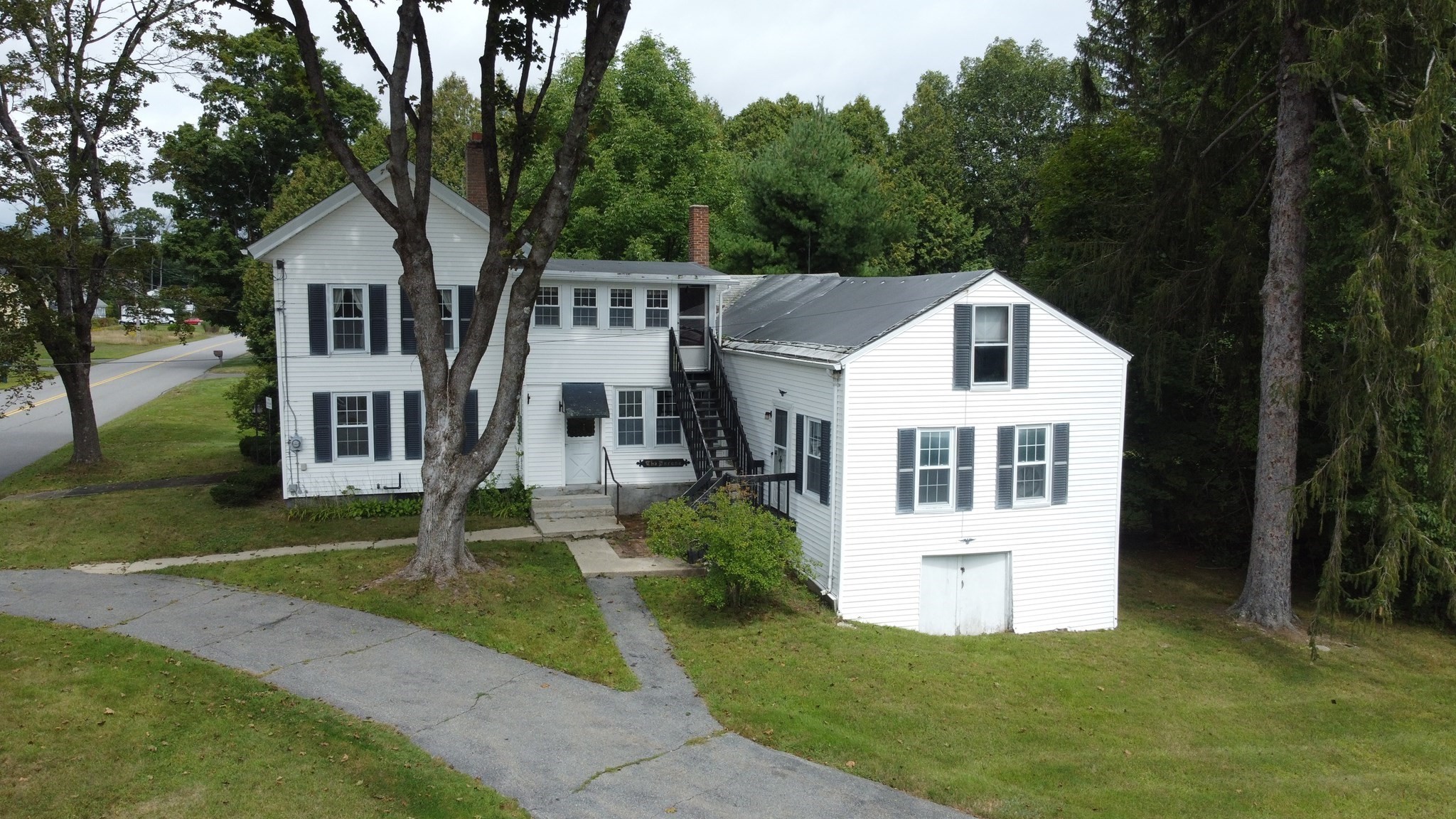 1386 Pleasant St Property Photo 26
