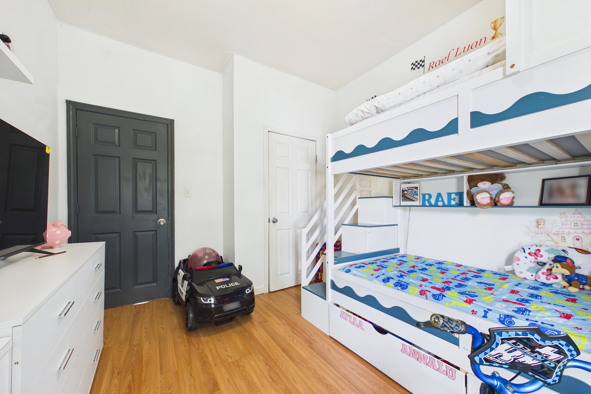 185 Covel St Property Photo 15