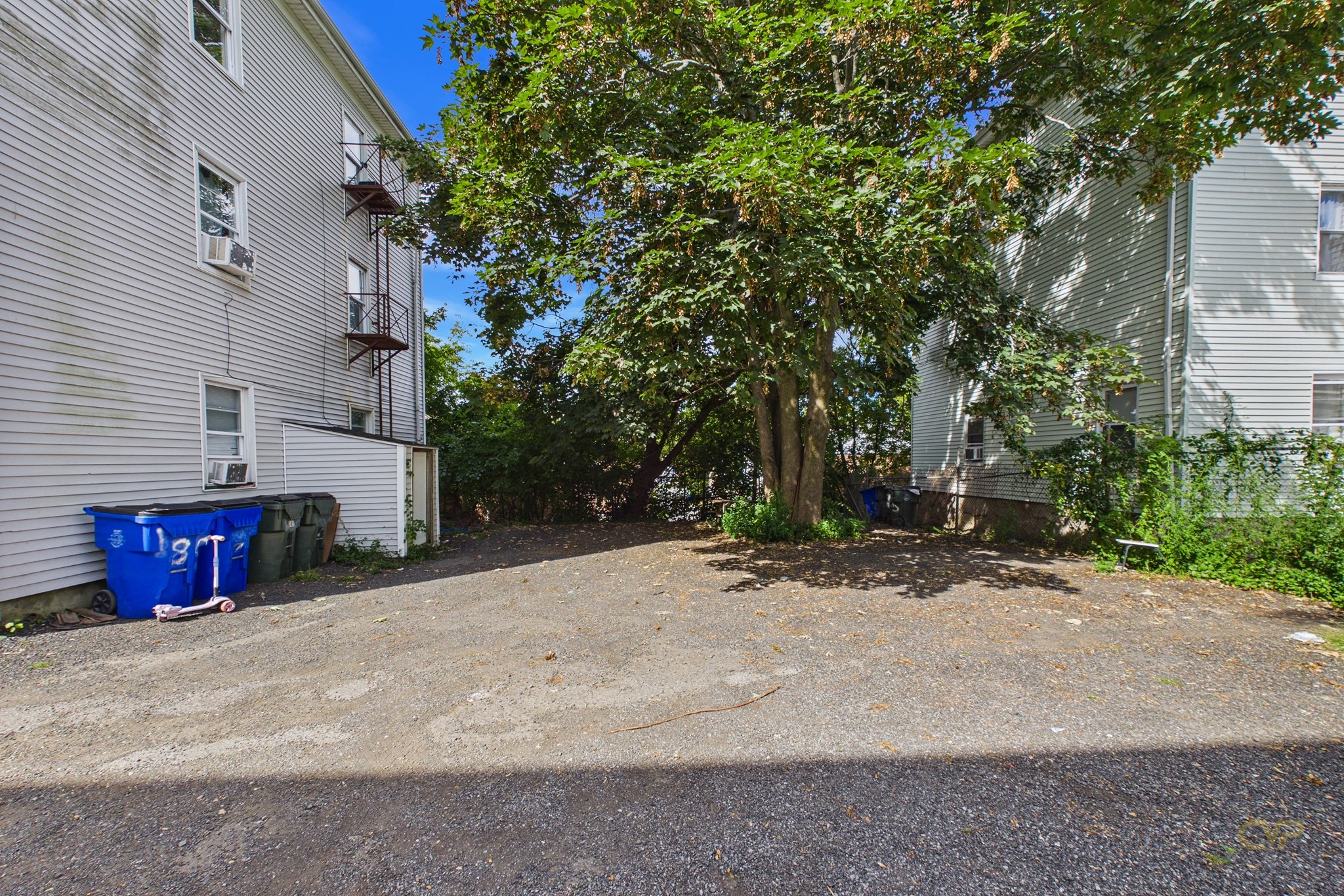 185 Covel St Property Photo 29