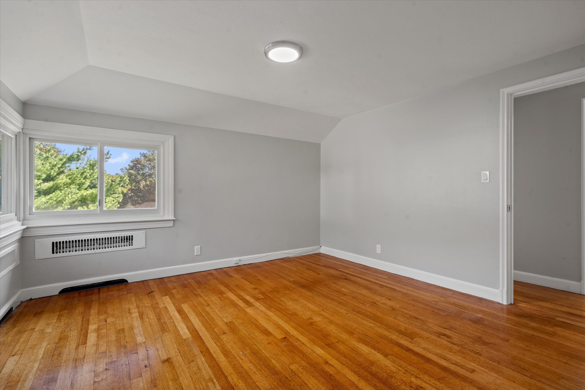 270 Moreland St Property Photo 27