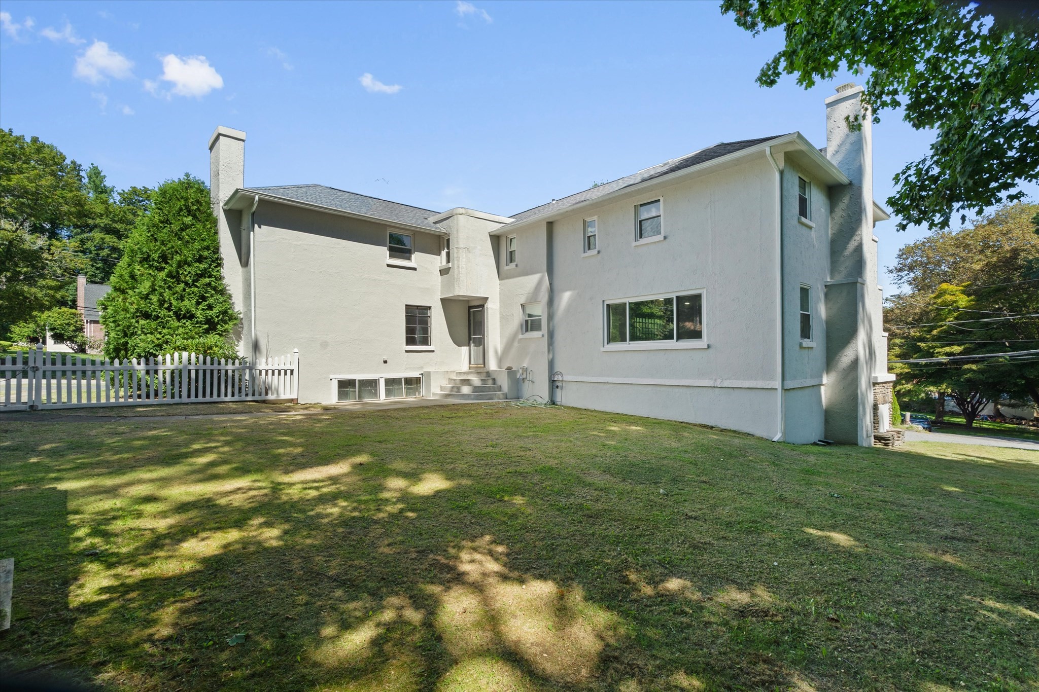 270 Moreland St Property Photo 34